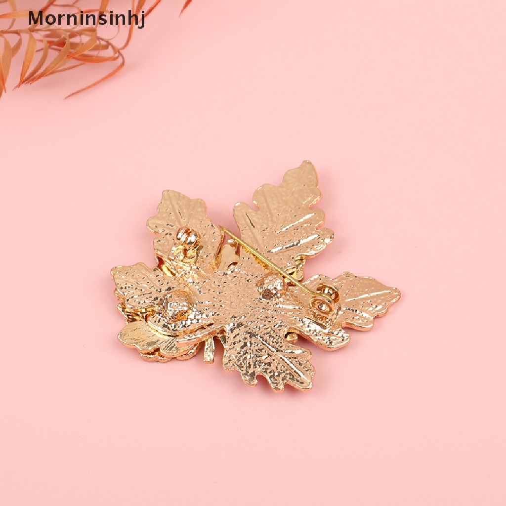 Mornin Vintage Bros Daun Maple Bros Untuk Wanita Alloy Enamel Lapel Brooch Pin Sweater Mantel Aksesoris Pakaian Perhiasan Hadiah id