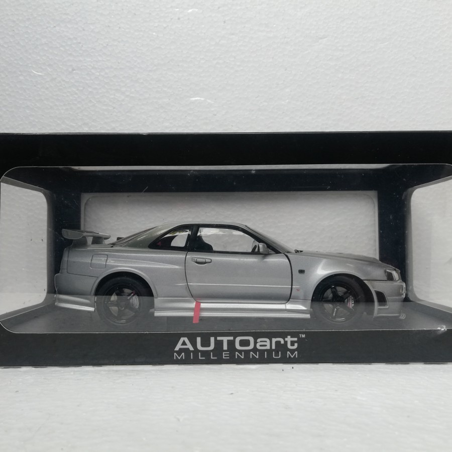 Diecast autoart 1:18 nismo nissan skyline gtr r34 Z tune silver