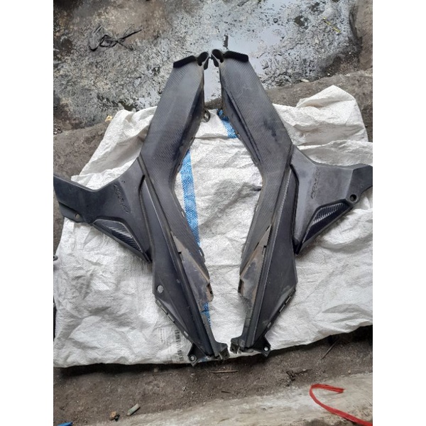 Sambungan body samping Supra gtr 150 Fi original copotan Cover sambungan bodi belakang