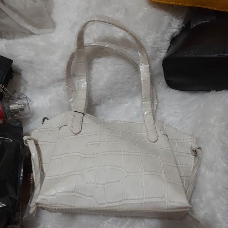 ZaraSling&ShoulderBagCrocoBrokenWhite