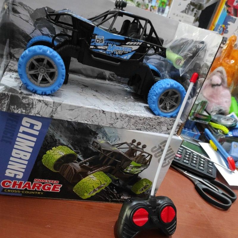 Rc rock crawler monster charge