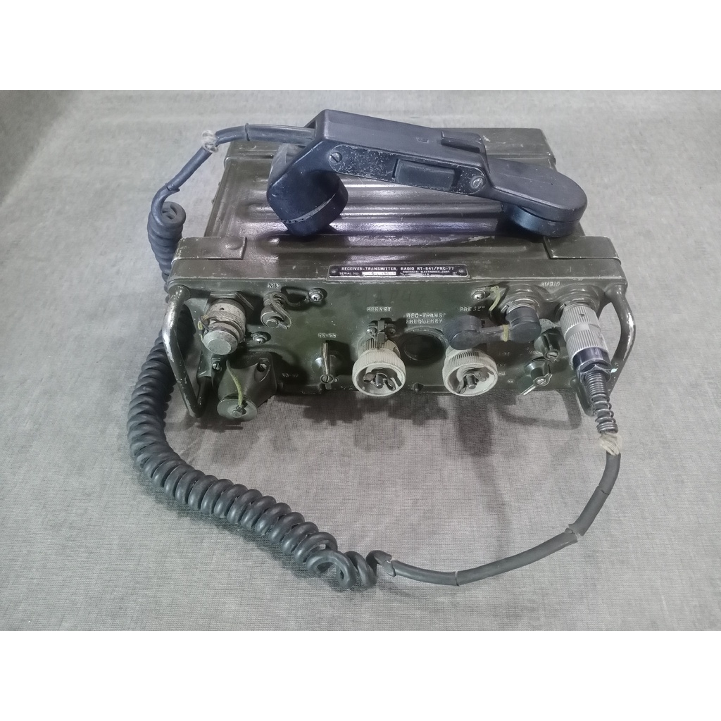 Radio Militer Jadul antik langka PRC-77 / RT-841