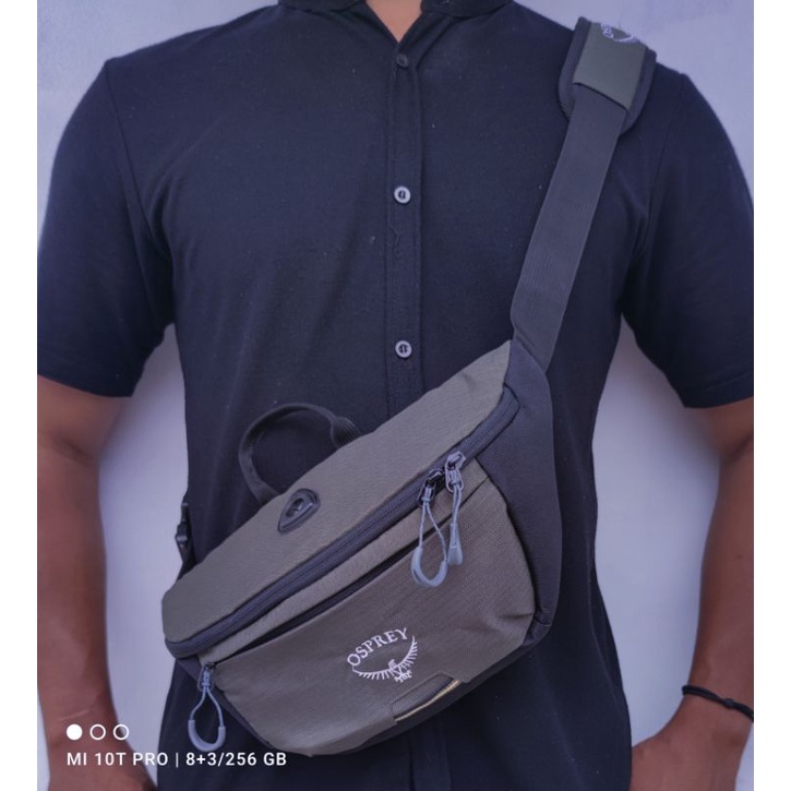 Tas Selempang WaistBag Berbahan Kanvas Waterproof Distro Premium