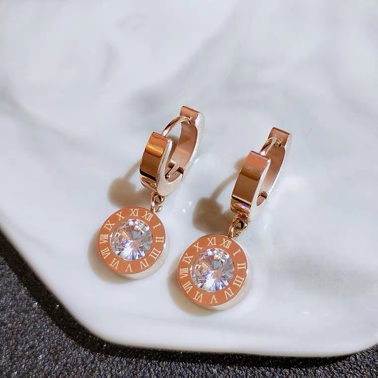 Anting Hoop Dengan Berlian Gaya Roman | Anting Rumbai Aksen Berlian | Anting Bahan Titanium Steel 18K Warna Rose Gold | Anting Bahan Stainless Steel