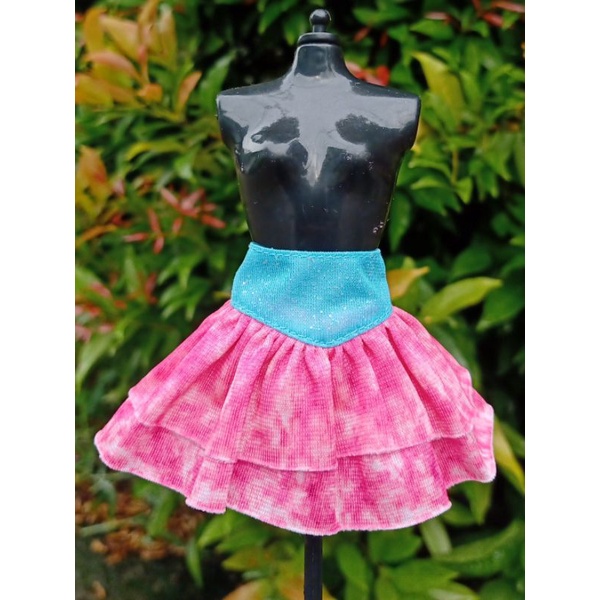 rok pendek Barbie star