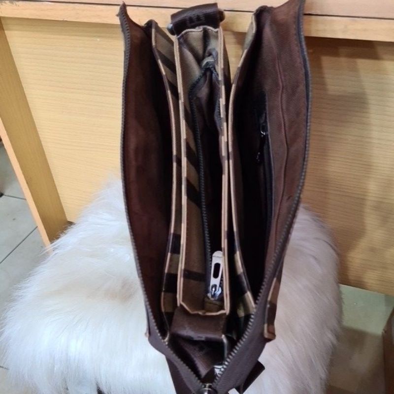 TAS BURBERRY PRELOVED