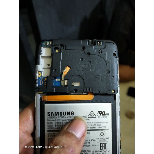 tutup mesin samsung m11