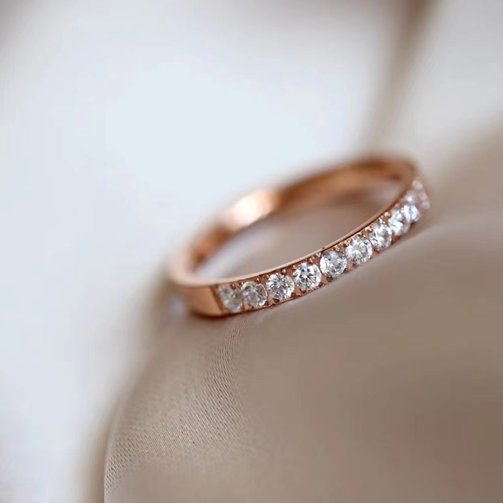 Cincin Berlian Bahan Titanium Steel 18K Rose Gold Anti Alergi