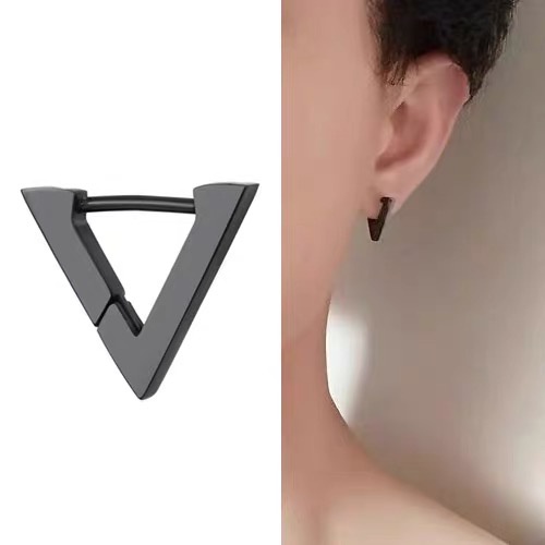 Anting Bentuk Segitiga Bahan Titanium Steel Anti Air Dan Alergi Gaya Korea Untuk Unisex