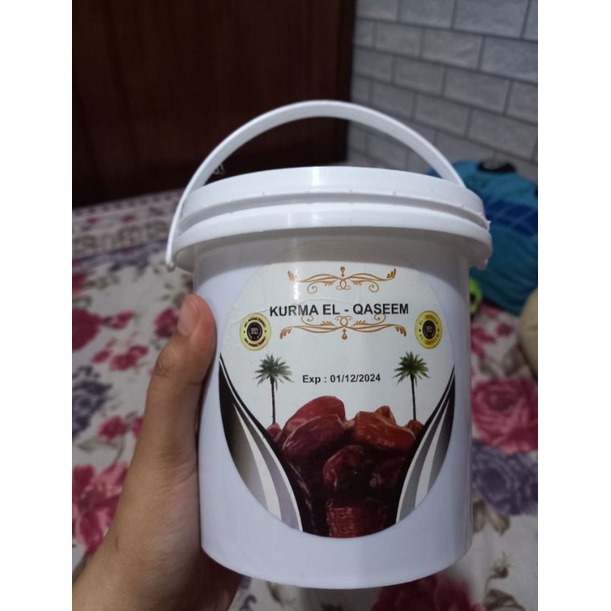 

Kurma al-qaseem kualitas premium manis dan termurah