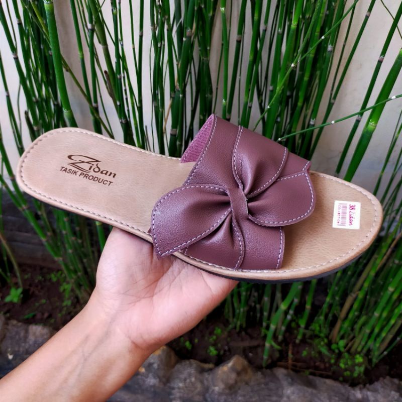 Sandal Kulit Wanita Papirut Motif Pita Cantik Flat Nonslip