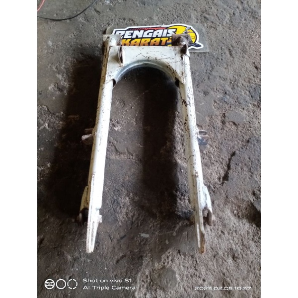 swing arm arm capit udang yamha yt 115 yt original bekas