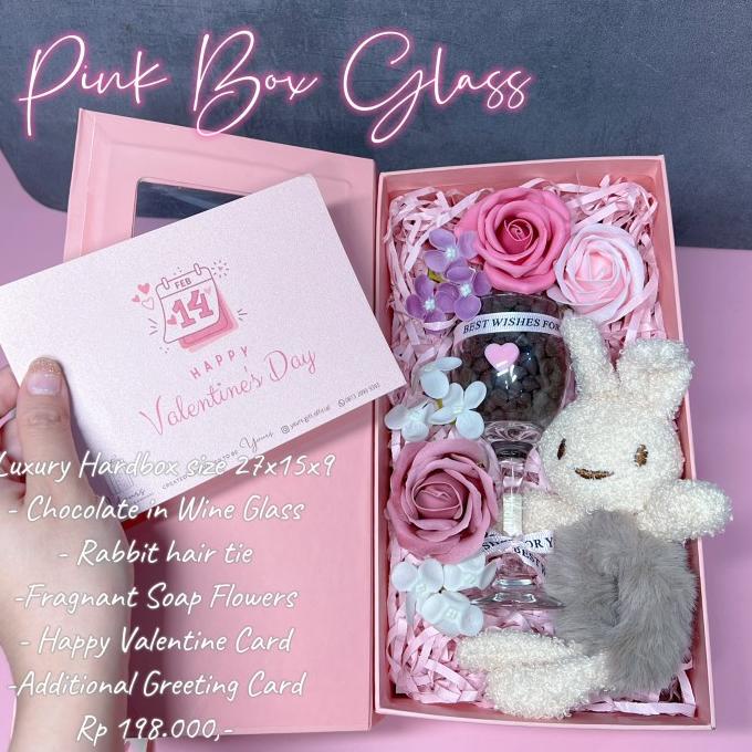

Spesial Valentine Day Hadiah Coklat Valentine Hampers Kado Gift Wisuda Ultah