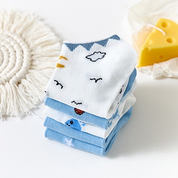 ⭐️𝐈𝐇𝐒 𝟕𝟗𝟖 𝐋𝐚𝐦𝐩𝐮𝐧𝐠⭐️Kaos Kaki Pria Wanita Kaos Kaki Pendek Japanese Fashion Import