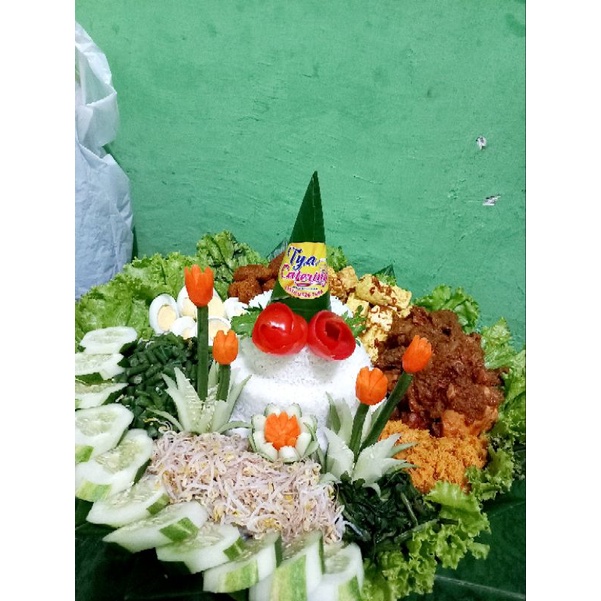 

Tumpeng dan tumpeng mini,nasi kotak juga nasi untuk jumat berkah