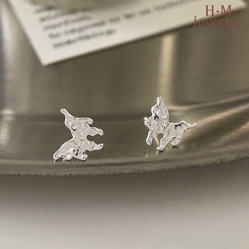 Lava Butterfly Studs Anting Dingin All-Match Bermutu Tinggi Yang Elegan Baru2023