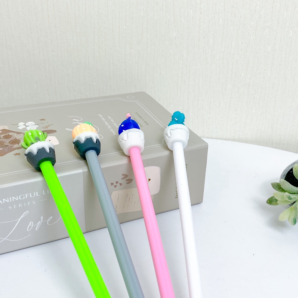 

Pen Gel Kaktus Dont Touch Me / Pulpen Tinta Hitam / Bolpen Kaktus / Cactus / Succulent Don't Touch Me Tanaman Hijau Bonsai Souvenir Harga Grosir
