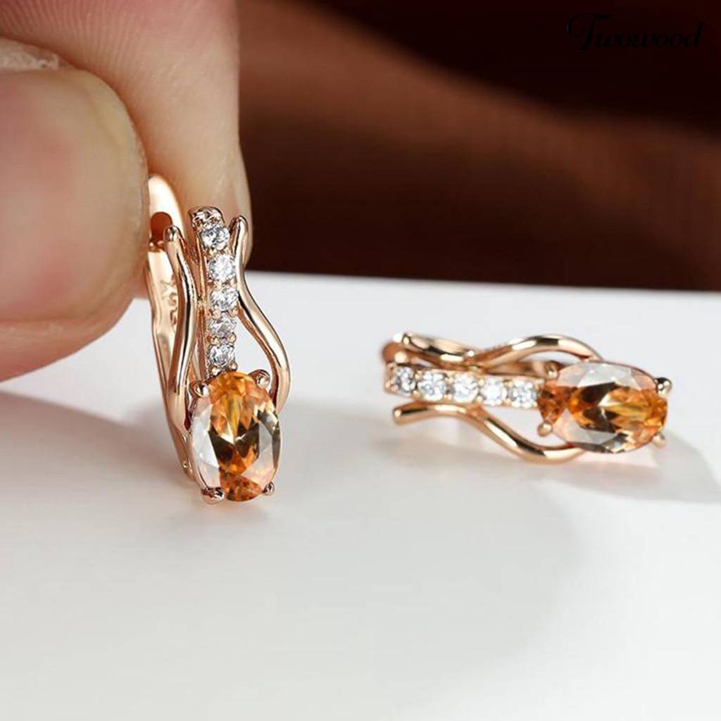 Twowood 1pasang Drop Earrings Oval Cut Faux Gemstone Temperamen Shiny Cubic Zirconia Hias Dress Up Hadiah Wanita Mewah Menjuntai Anting Perhiasan Pernikahan