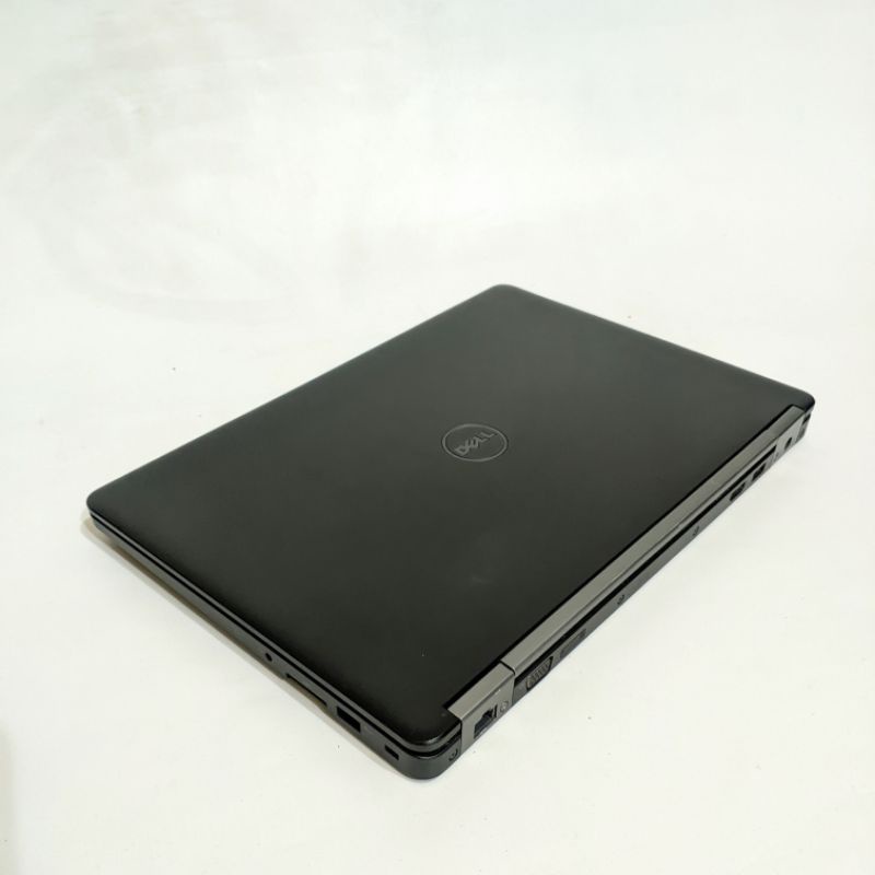 Laptop editing/render/Design  Dell latitude e5470 - Core i7 6600u - Dual vga amd radeon R7 - ram 16gb