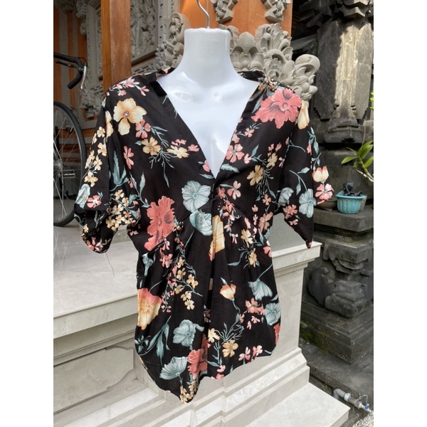 RARA TOP LENGAN PENDEK MOTIF RTM001