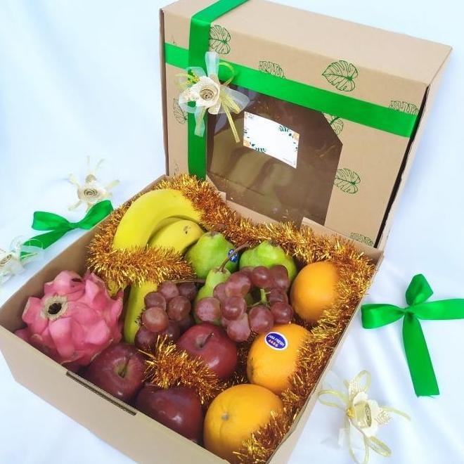 

PARSEL BUAH FRUIT HAMPERS LEBARAN HANTARAN ISOMAN COVID VITAMINC DEPOK TH45646Y