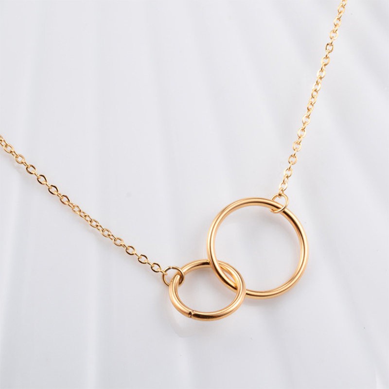 Kalung Double Ring Interlocking | Kalung Rantai Dengan Liontin Bulat Besar Untuk Wanita | Kalung Rose Gold 18k | Kalung Bahan Stainless Steel | Kalung Bahan Titanium Steel | Anting Hypoallergenic Untuk Hadiah Ulang Tahun