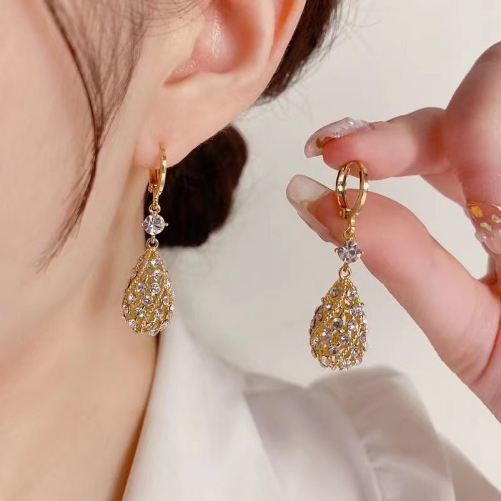 Deartiara Mewah Penuh Berlian Anting Prancis Baru Berongga Spiral Anting Tetesan Air Anting Romantis Elegan