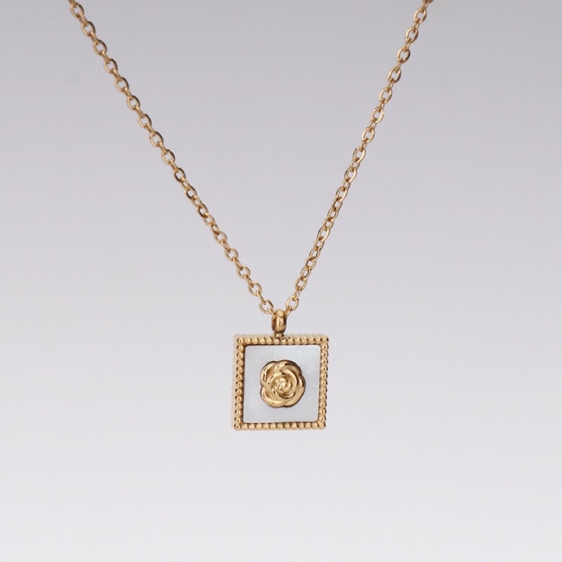 Kalung relief mahkota bunga titanium korea anti karat harga grosir bisa COD