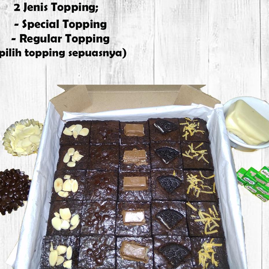 

♠ Fudgy Brownies Panggang Sekat ( free request notes ) / Size 20x20 cm / 25 Slices ❋