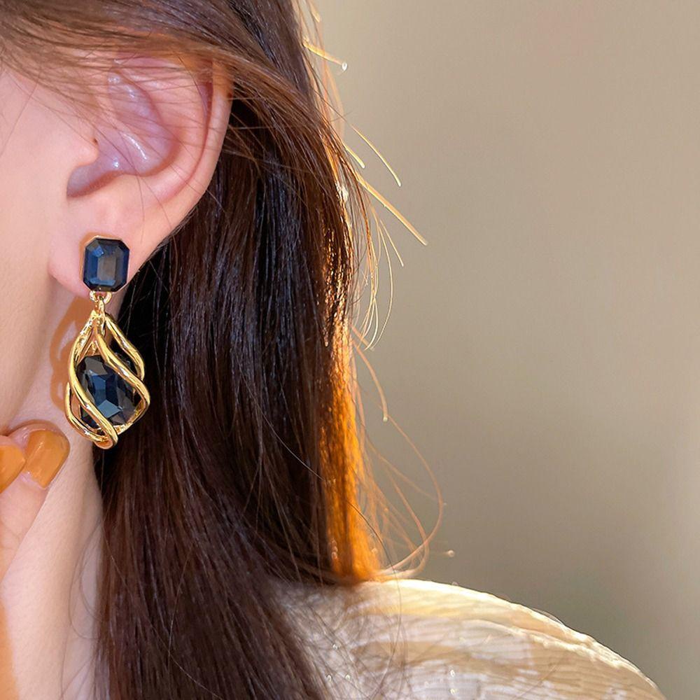 Mxbeauty Anting Wanita Elegan Halus Berkilau Trendi Niche Desain Fashion Perhiasan Gadis Hadiah Berlian Imitasi Alloy Gaya Korea Menjuntai Earrings