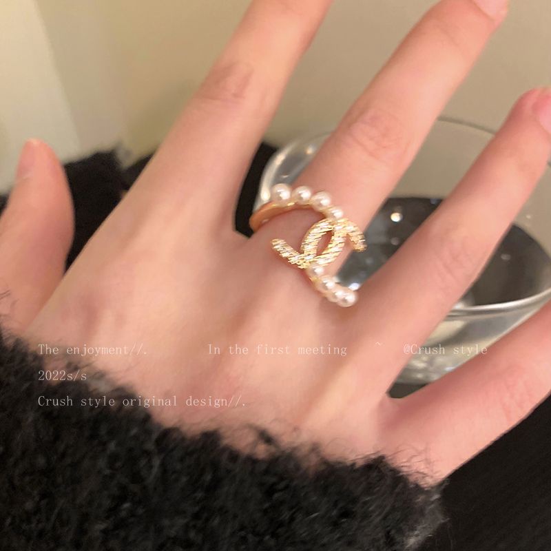 Cincin Model Terbuka Bahan Kulit Mutiara Fashion Untuk Wanita