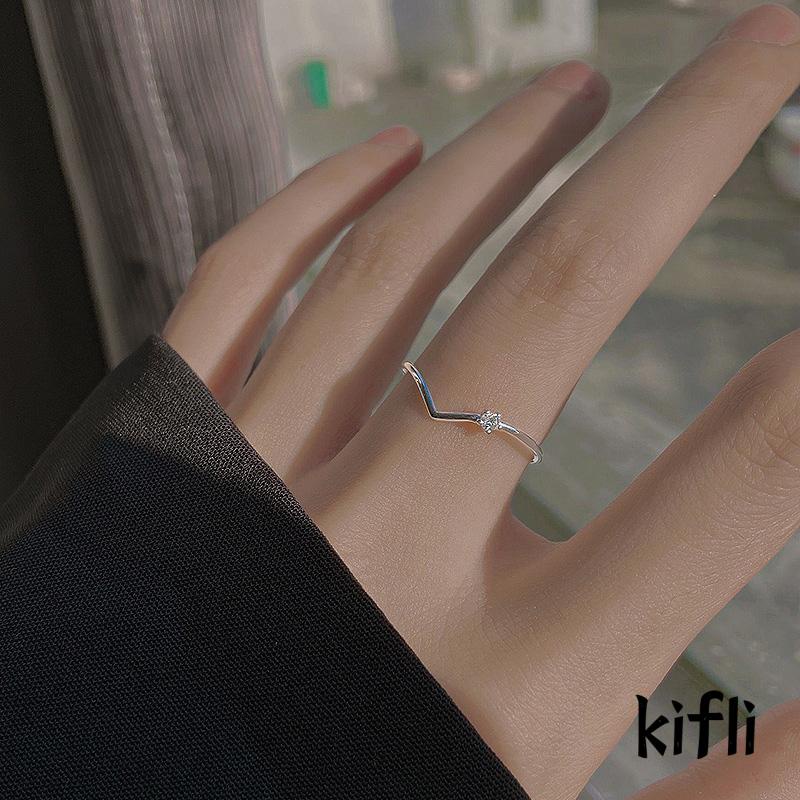 [KD] Flash Berlian V-shaped Cincin Perempuan Membuka Kepribadian Sederhana Cahaya Mewah Desain Rasa Cincin