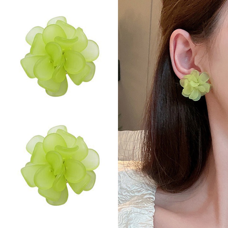 Temperamen Manis Bunga Hijau Segar Kecil Musim Semi Fashion Anting Temperamen Unik