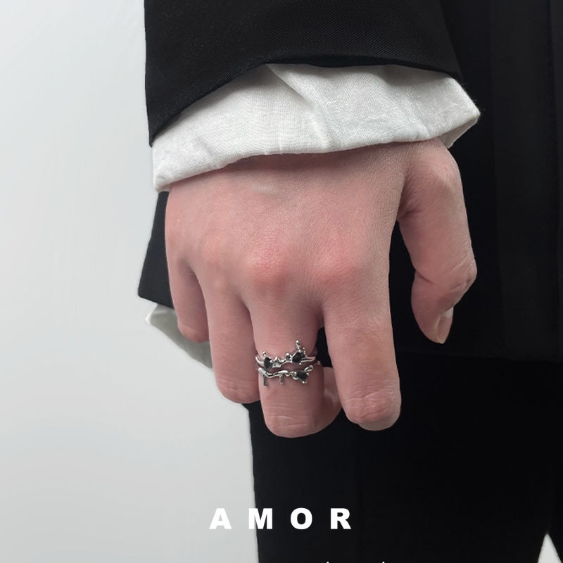 Cincin Fashion Zirkon Hitam Pembukaan Yang Dapat Disesuaikan Cincin unisex Desain Niche Gelap Perempuan Hip-hop punk Serbaguna ring