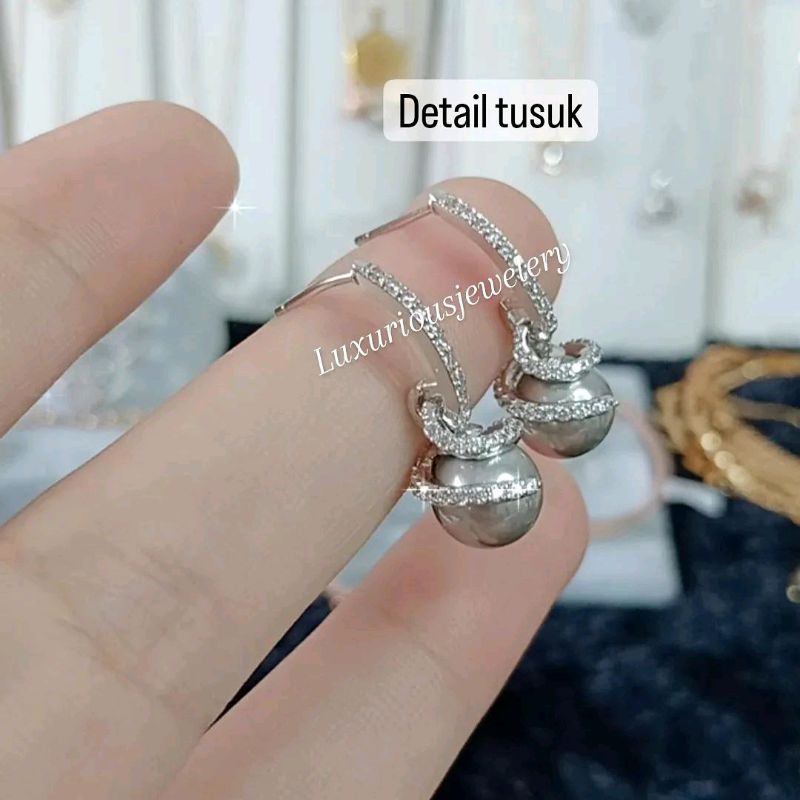 Anting mutiara premium model tusuk juntai