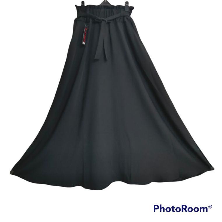Rok payung polos panjang  bahan jetblack/rok hitam premium/rok lebar/rok wanita bahan jetblack (KODE