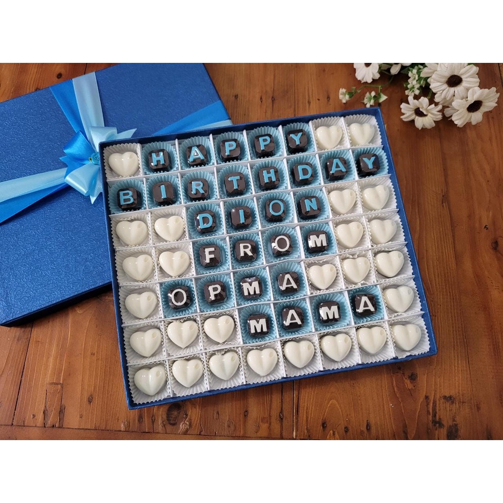 

Coklat Box Kado Ulangtahun / Coklat parline / coklat ucapan (hardcase box 56 sekat)