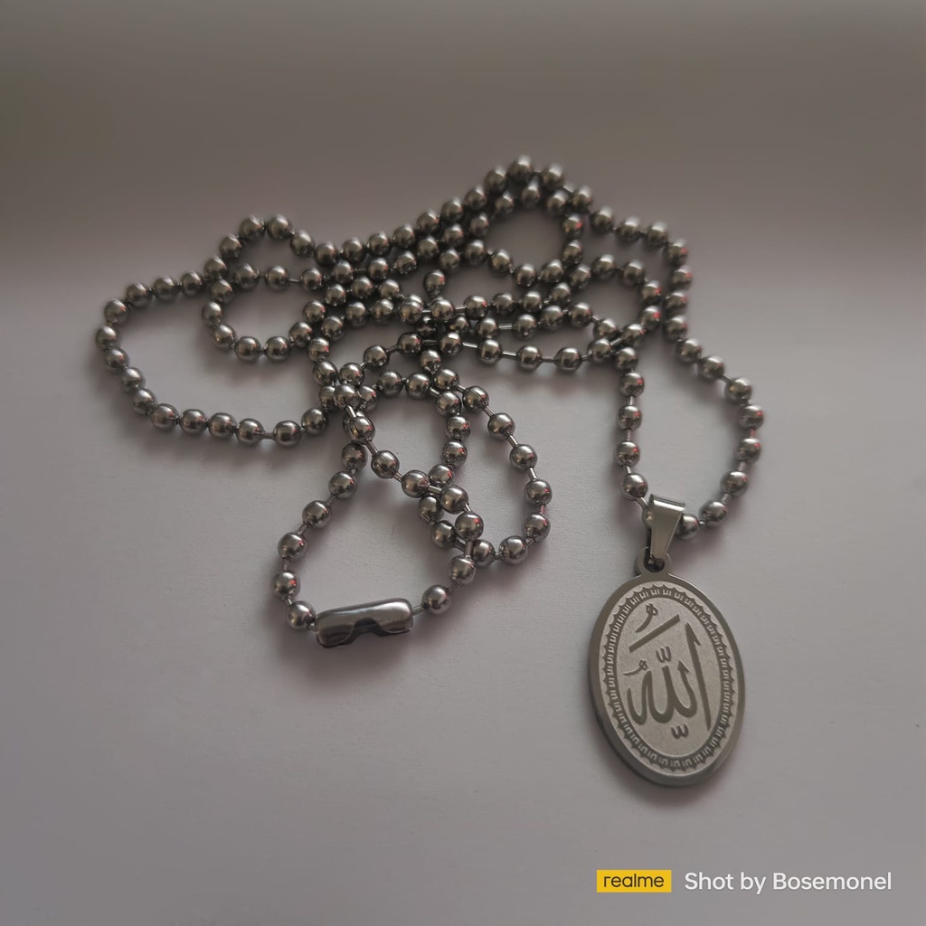 Kalung Liontin Titanium Anti Karat Asma Allah motif Oval