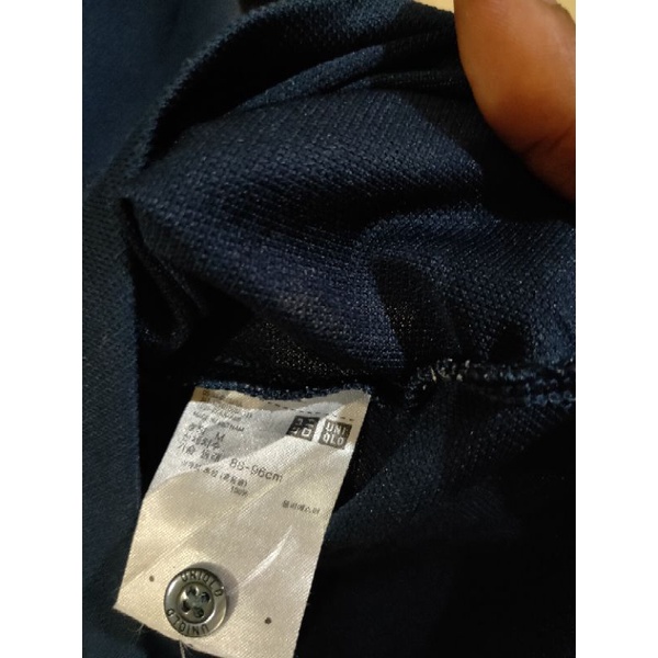 kaos uniqlo tapped (thrift)