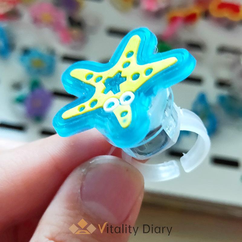 【COD❤️】1pc Cincin LED Kartun Karet lembut Soft Glowing Finger Cincin Lamp-VDY