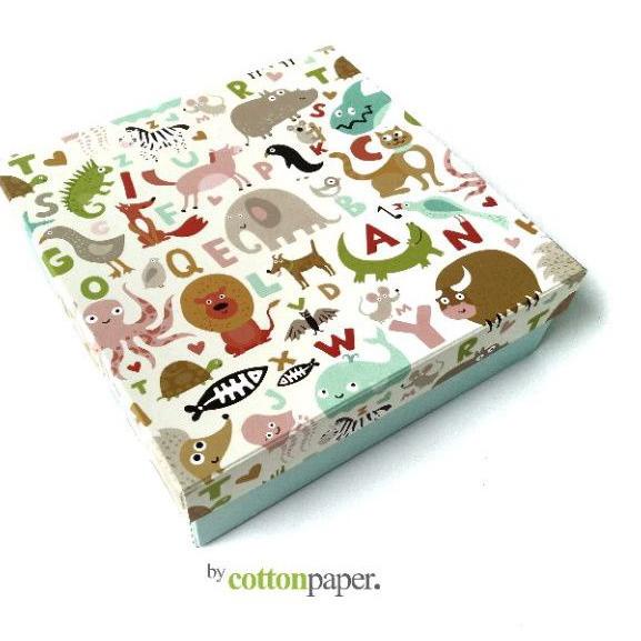 

Super Produk Box Kado Motif Lucu / Box Hampers / Box Souvenir / Gift Box / Hampers