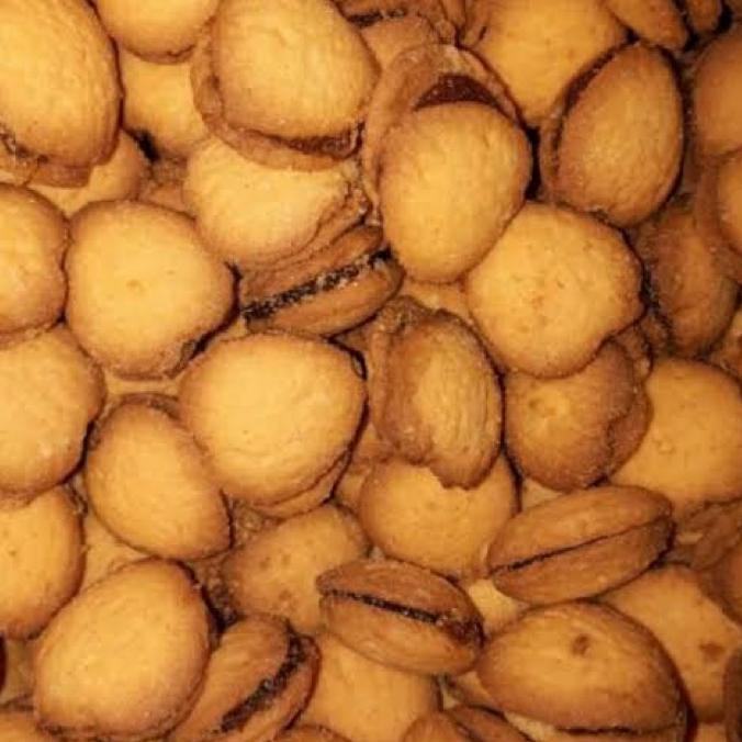 

✷ COOKIES NANAS / KUE HATI 1 KG (NASTAR LOVE) ➵