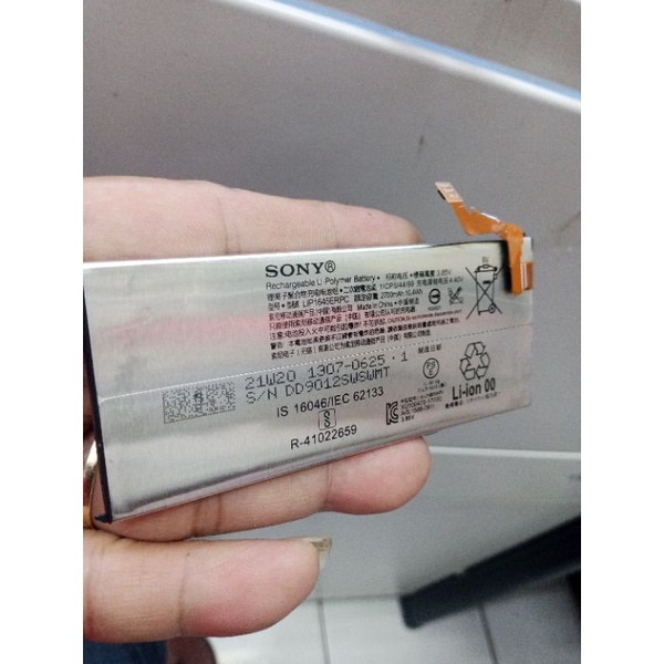 BATERAI SONY XZ1 L1P1645ERPC SIV36 XZ1 DOCOMO AU ORI