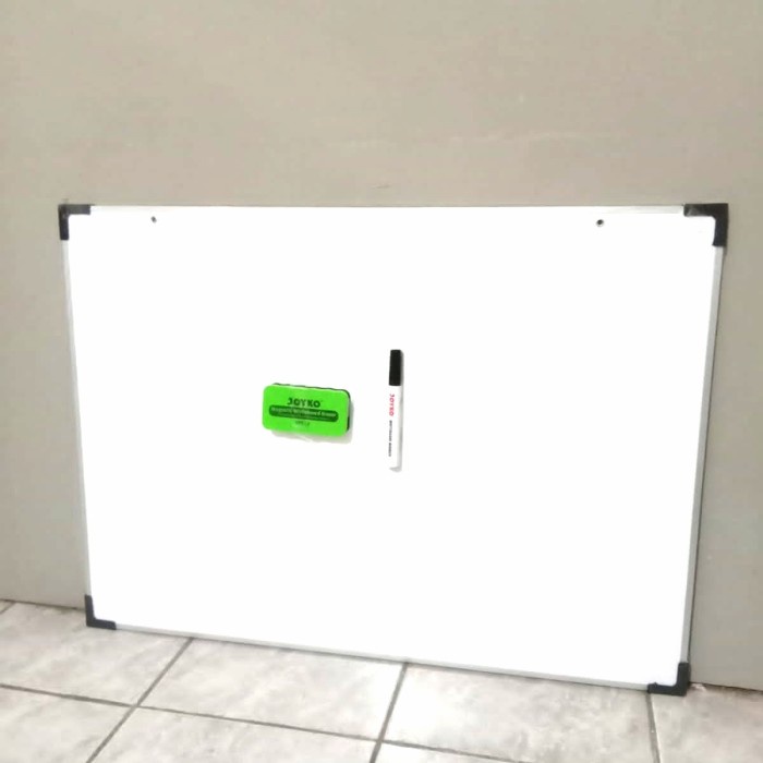 

Tuhe Whiteboard Non Magnet Uk 80X120 Cm