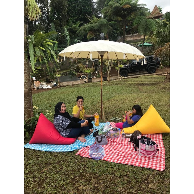 TIKAR Kain Piknik Estetik Kekinian Motif Kotak-Kotak Gingham Kemping Fotografer Ukuran Besar &amp; Kecil by Ismi Store