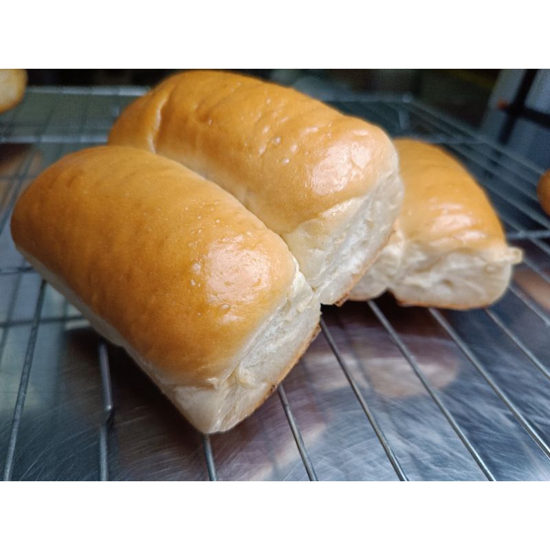 

Roti manis celup es coklat/ cocol ukuran 10x10cm
