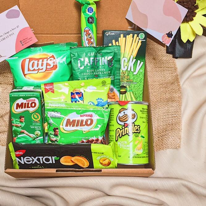 

♥ SNACKBOX / SNACK BOX GREEN EDITION/ SNACKBOX PAKET BIRTHDAY COLOR GREEN/ PAKET HIJAU/ GIFT BOX ➱