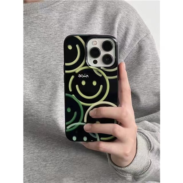 IPHONE Ins Hijau Smiley Face Cocok Untuk Iphone14 14pro 14plus 13 13mini 13pro 13prm iPhone12 7Plus 8Plus Xr XS 13 12mini Pro Max Empat Sudut Casing Ponsel Tahan Guncangan