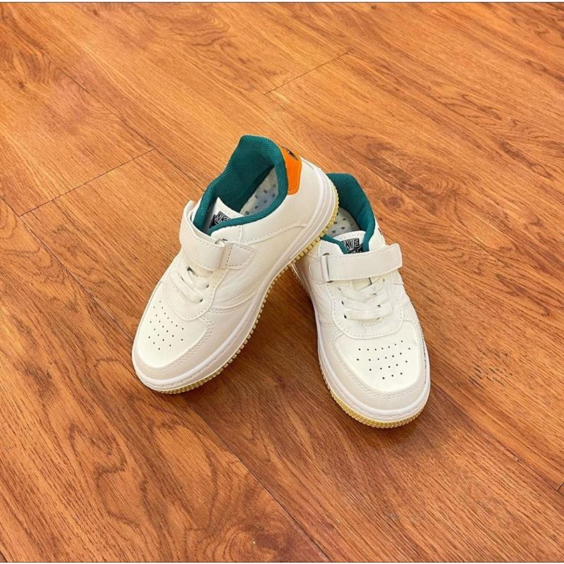 sneakers anak unisex