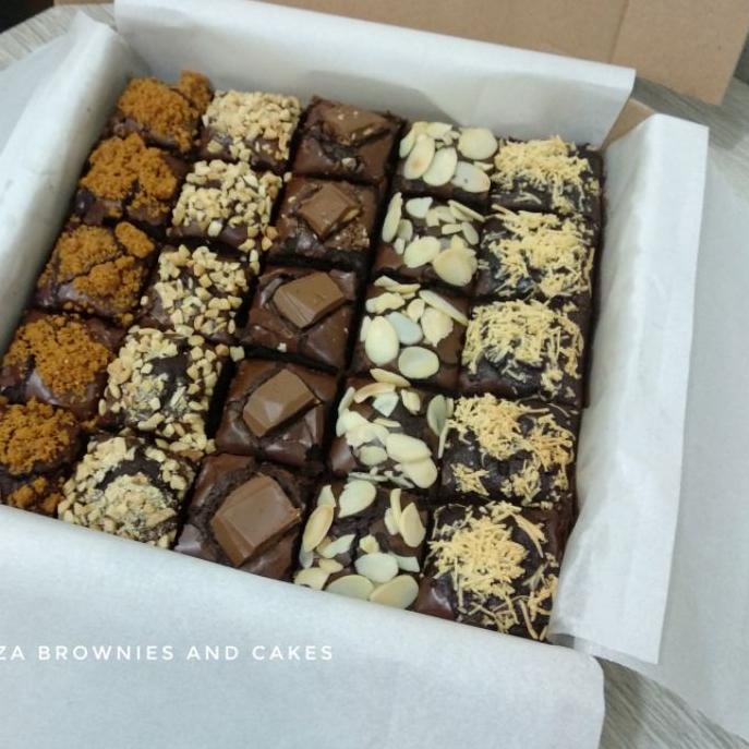 

➩ Brownies Panggang size 20x20 cm / Fudgy brownies sekat 25 slices ✯